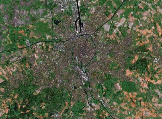 ملف:Bruggesatelliet.jpg