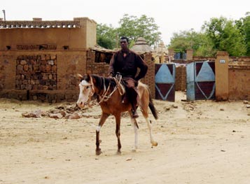 ملف:Darfur report - Page 4 Image 1.jpg