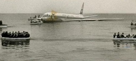 ملف:JAL flight 2 22-November-1968 (cropped).jpg