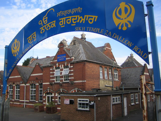 ملف:Sikh temple, luton.jpg