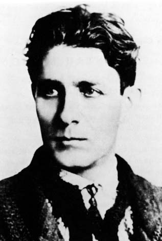 ملف:Corneliu Zelea Codreanu.jpg