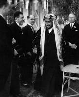 ملف:The German ambassador Fritz Grobba in Baghdad, Iraq, 1935.JPG