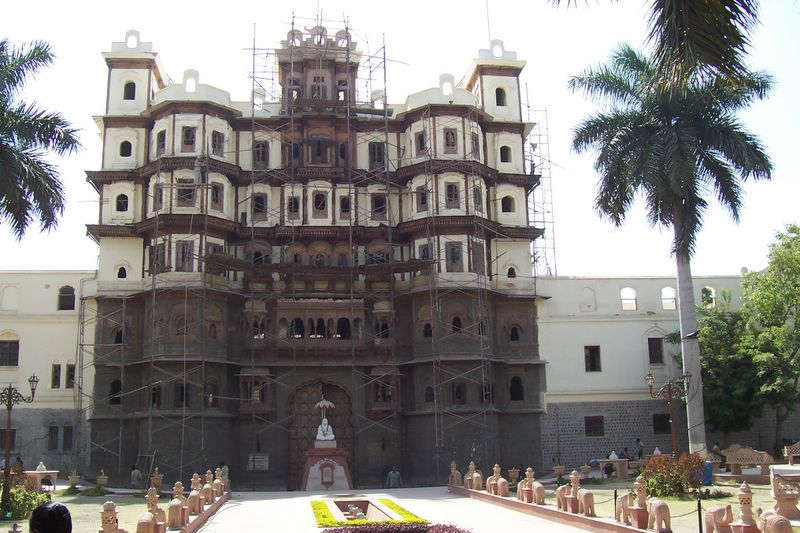 ملف:Indore Rajwada.jpg