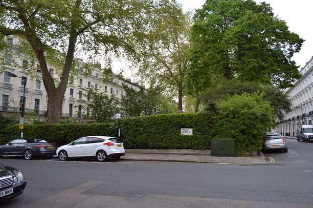 ملف:Princes Square (geograph 5537487).jpg