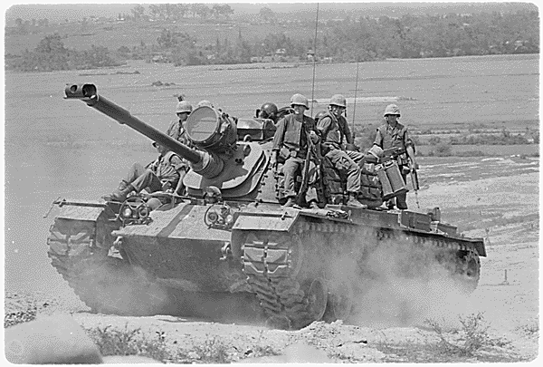 ملف:M48-marines-vietnam.gif