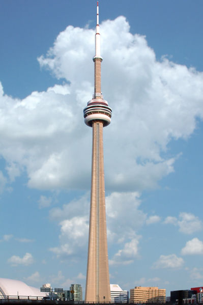 ملف:Toronto's CN Tower.jpg