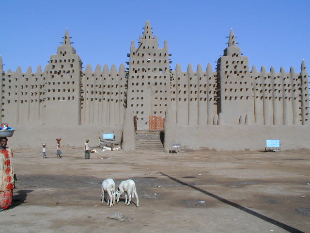 ملف:Great Mosque of Djenné 3.jpg