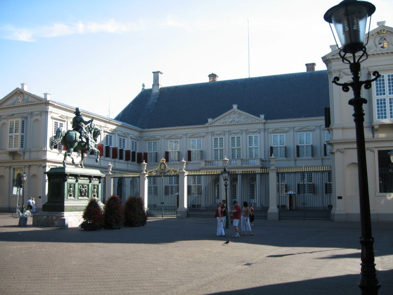 ملف:Noordeinde Palace.jpg