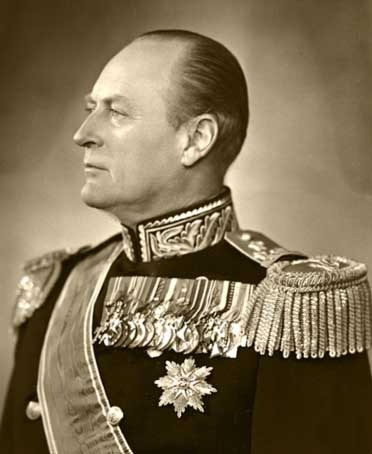 ملف:Olav V of Norway.jpg