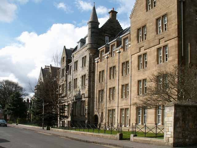 ملف:St Regulus Hall, St Andrews - geograph.org.uk - 145346.jpg