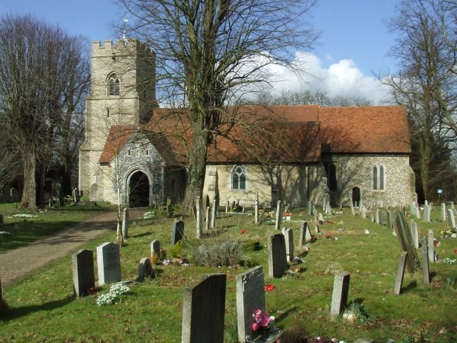 ملف:Holy Trinity Church - geograph.org.uk - 1191209.jpg