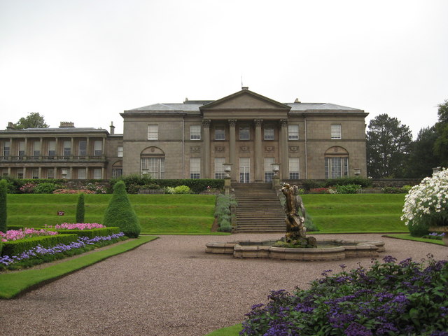 ملف:Tatton Hall.jpg