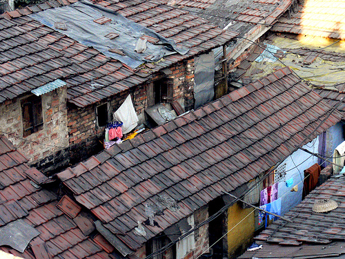 ملف:Kolkataslum.jpg