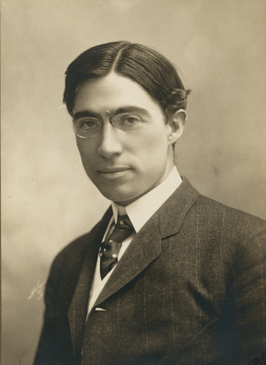 ملف:Jesse Lynch Williams 1905 (cropped).jpg