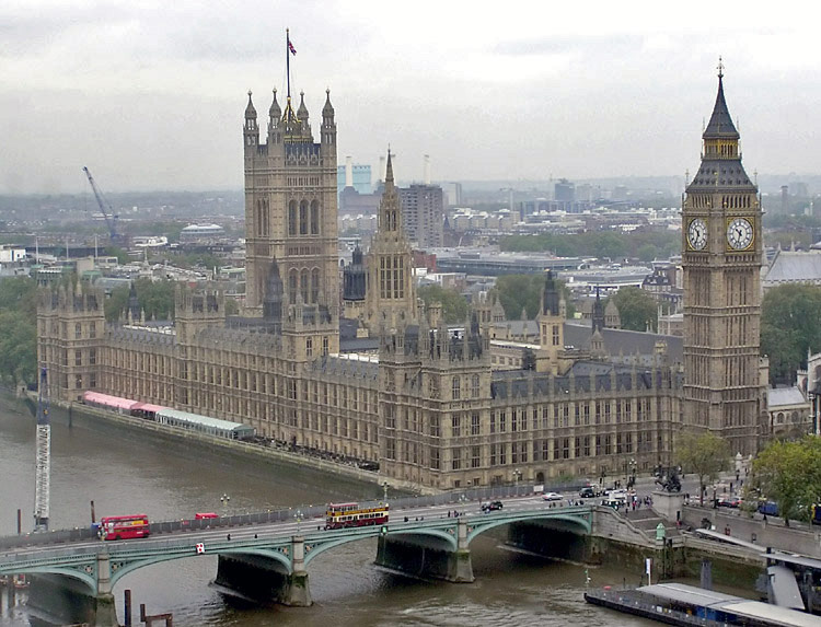 ملف:Palace.of.westminster.arp.jpg