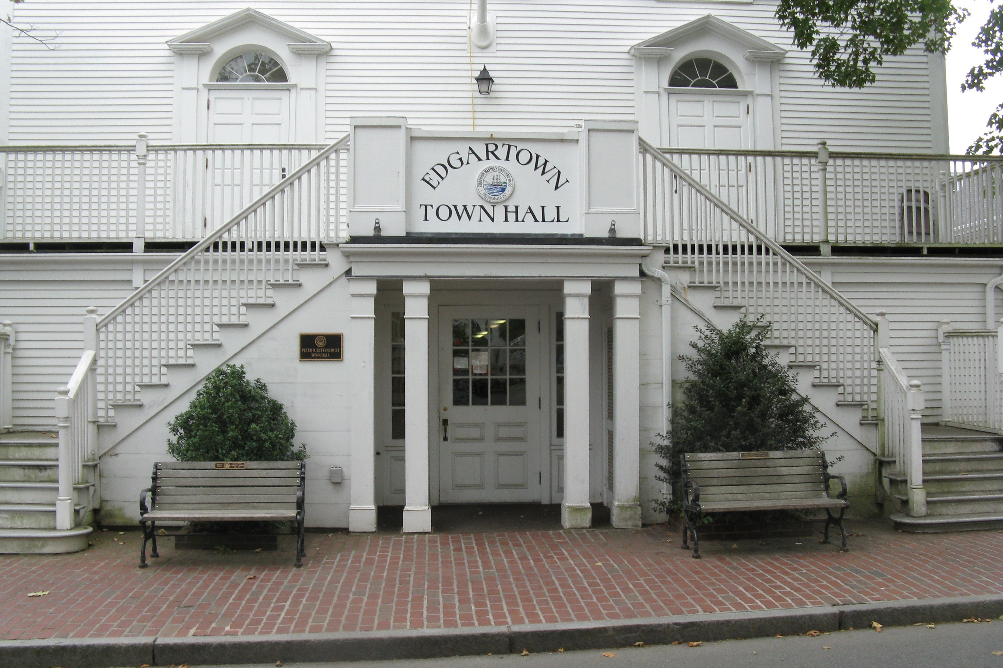 ملفTown Hall, Edgartown MA.jpg المعرفة