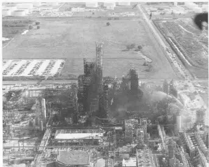 ملف:Apdx F2 - Aerial photo after explosion.jpg