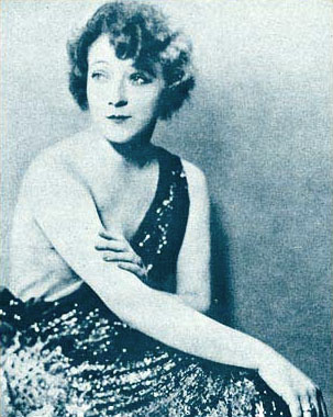 ملف:Claire Whitney Who's Who on the Screen.jpg