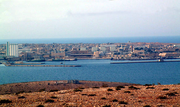 ملف:Tobruk port.jpg
