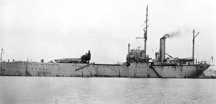 ملف:Ark Royal (1914).jpg