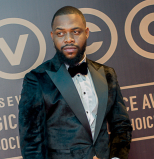 ملف:Efe Iwara at the 2020 AMVCA 2.jpeg