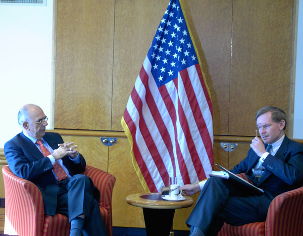 ملف:Pronk zoellick.jpg