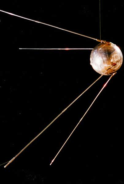 ملف:Sputnik1.jpg