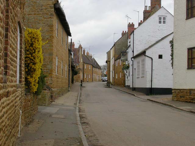 ملف:High Street, Ecton - geograph.org.uk - 151231.jpg