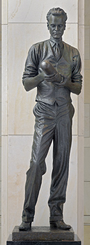 ملف:Philo Farnsworth by James Avati.jpg
