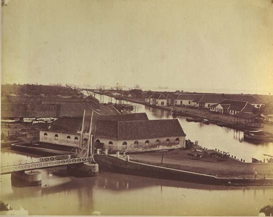ملف:Batavia harbour canal.jpg