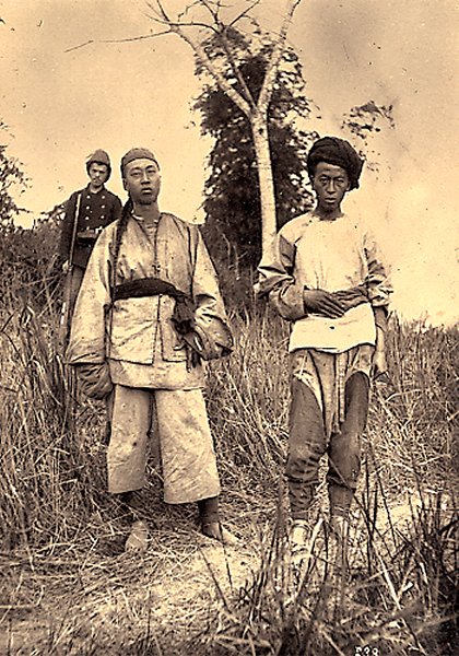 ملف:Chinese Prisoners.jpg