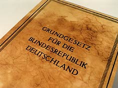 ملف:Grundgesetz cover.jpg