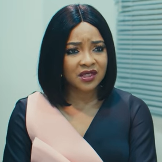 ملف:Linda Ejiofor Rumour Has It on NdaniTV Janus episode.png