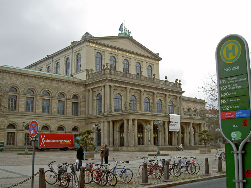 ملف:Hannover Opernhaus.jpg