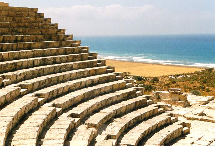 ملف:Theatro kourion.jpg