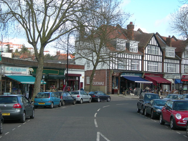 ملف:Swain's Lane, N6 - geograph.org.uk - 371109.jpg