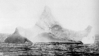 ملف:Titanic iceberg.jpg