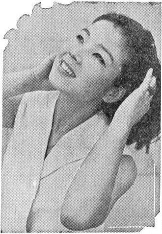 ملف:윤정희 (1966).jpg