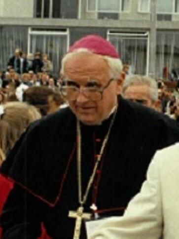 ملف:Alfred James Jolson (cropped).jpg