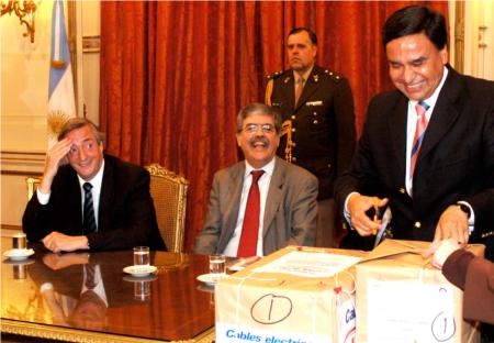 ملف:Angel Maza y Kirchner.jpg