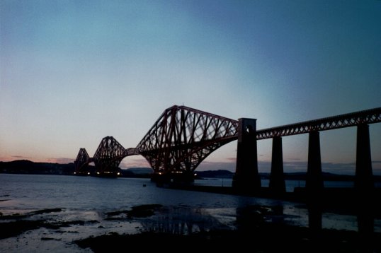 ملف:ForthBridgeEdinburgh.jpg