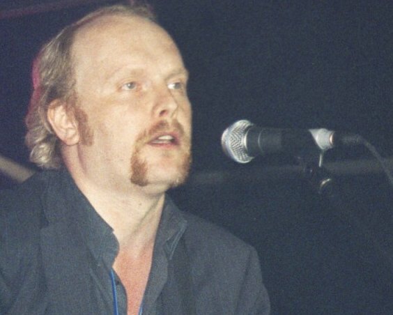 ملف:Luke Haines.jpg
