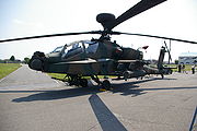 ملف:AH-64 JGSDF 20080518 2.jpg