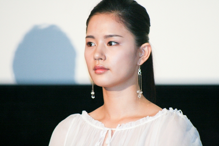 ملف:Actress Kim Ju-hyeon in 2007.jpg