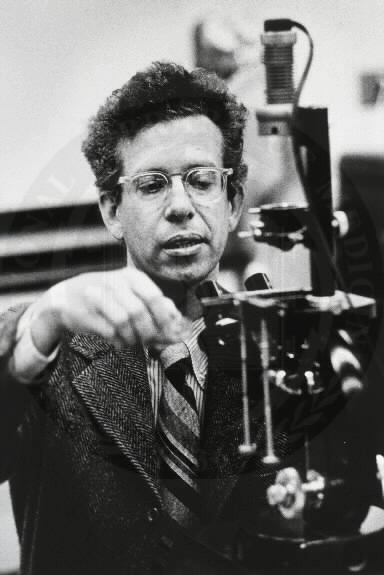 ملف:Howard M. Temin.jpg