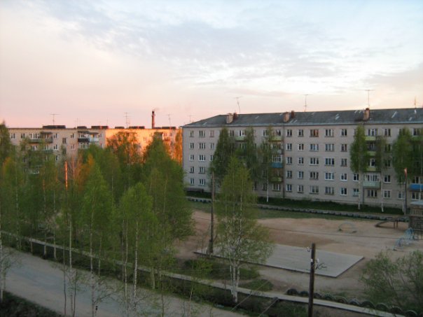 ملف:Луковецкий.Вид на детскую площадку.jpg