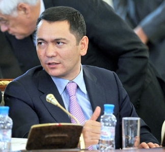 ملف:Omurbek Babanov, October 2011.jpeg