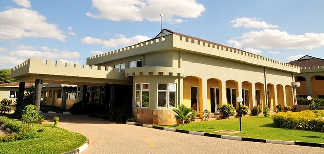ملف:Almond Resort, Garissa.jpg