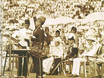 ملف:Merdeka 1957 tunku abdul rahman.jpg