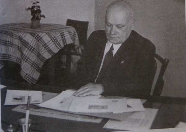 ملف:Jury Sabaleŭski. Юры Сабалеўскі (1941-44).jpg